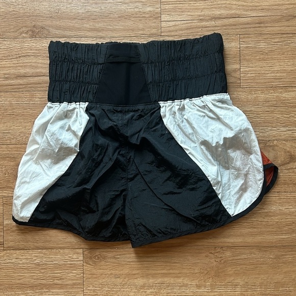 FP Movement By Free People NWT The Way Home Colorblock Retro Shorts Size m - Picture 5 of 5